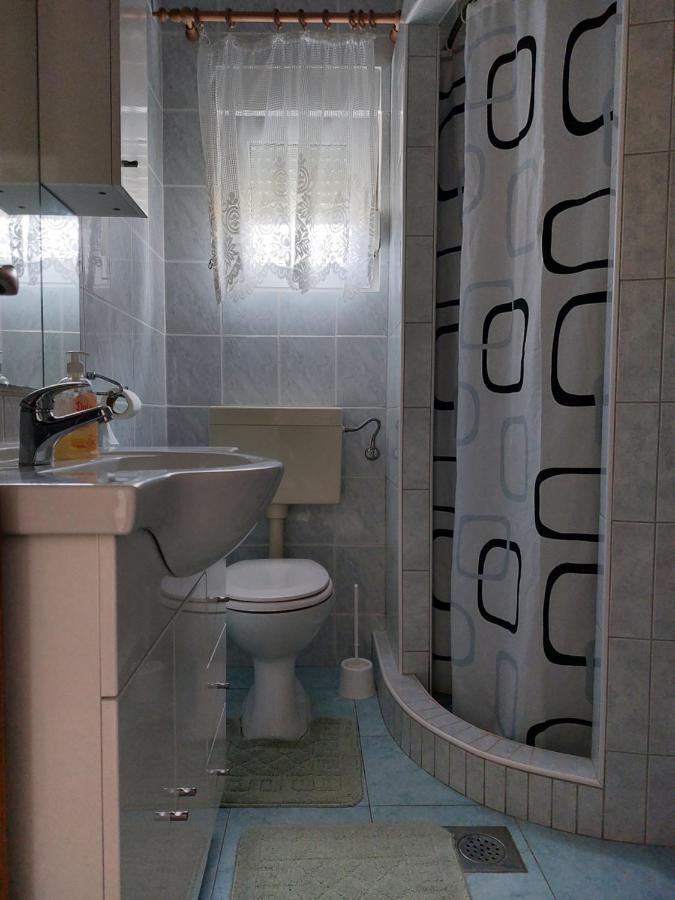 Apartman Nardi Vir Exterior photo