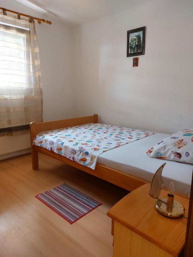 Apartman Nardi Vir Exterior photo