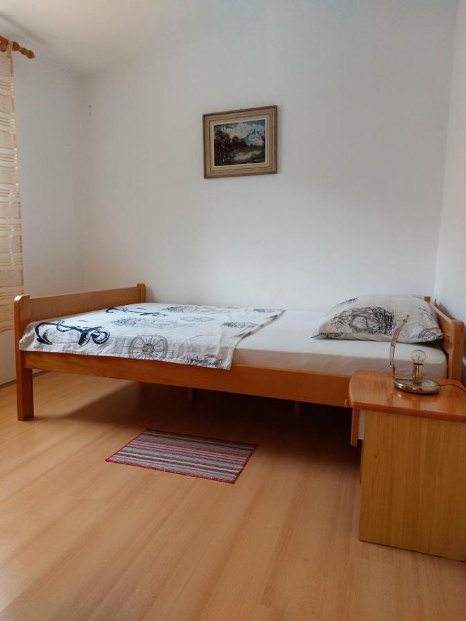 Apartman Nardi Vir Exterior photo